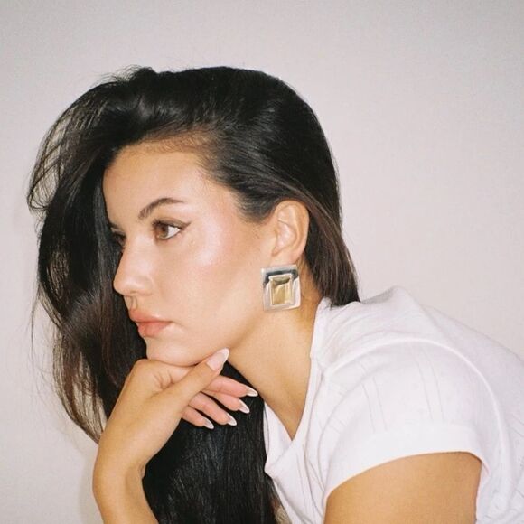 Minimalist geo stud earrings M364 - Picture 2 of 6